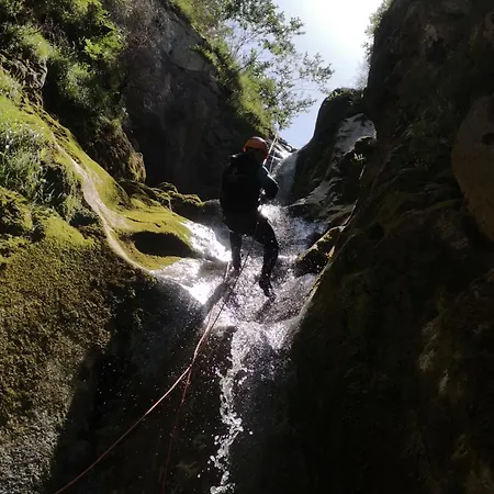 펜션 De Montagne En Ariege Engomer