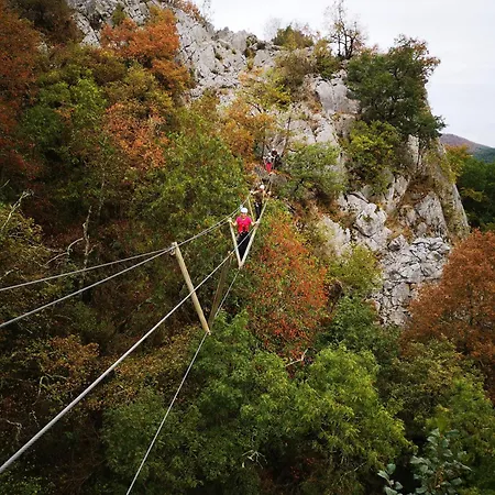 펜션 De Montagne En Ariege *